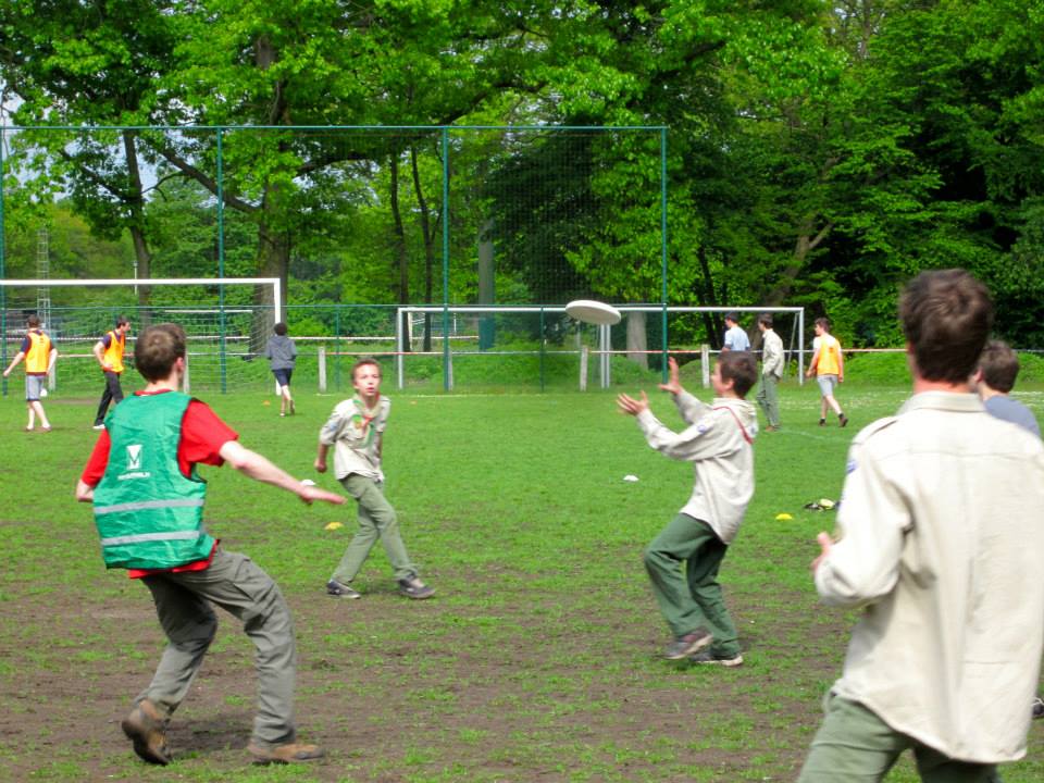 Sint-Martinus den XIIde - Frisbee Initiatie 2013